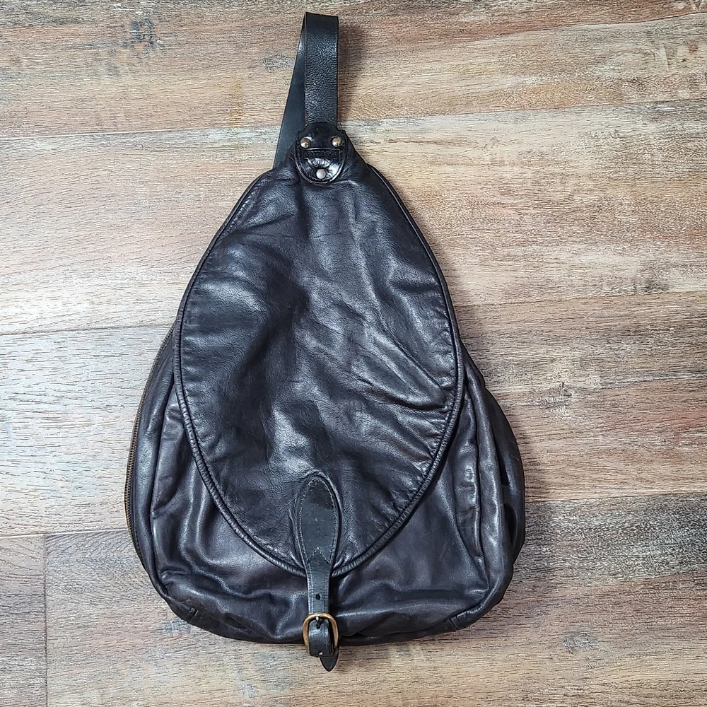 VINTAGE RARE SWAGS MADE IN AUSTRALIA LEATHER SIDECAR CROSSBODY BRASS HARDWARE